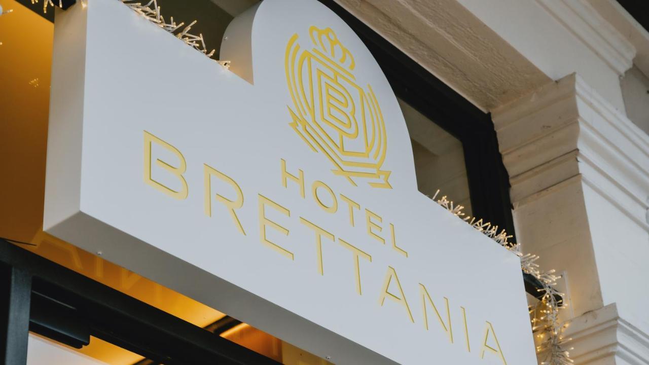 Brettania Hotel Ioannina Exterior photo