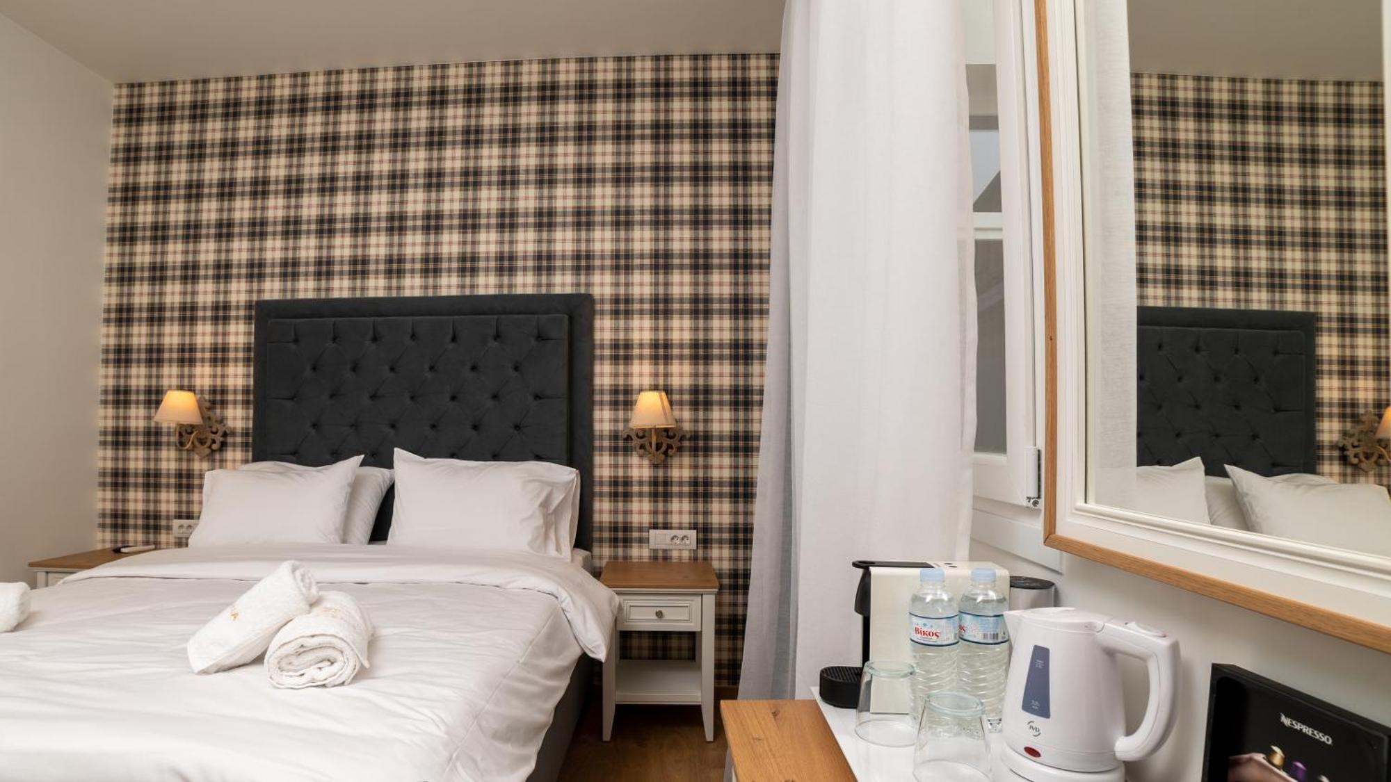 Brettania Hotel Ioannina Room photo